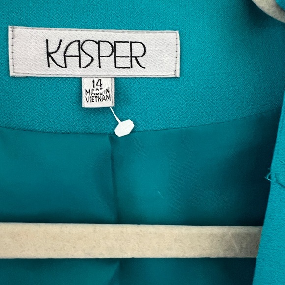 Women’s upscale Business Blazer - Picture 4 of 4